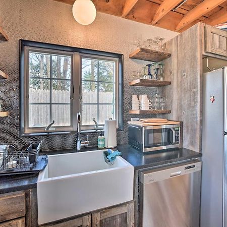 Charming Cottage With Yard - 2 Mi To Tinker St! وودستوك المظهر الخارجي الصورة