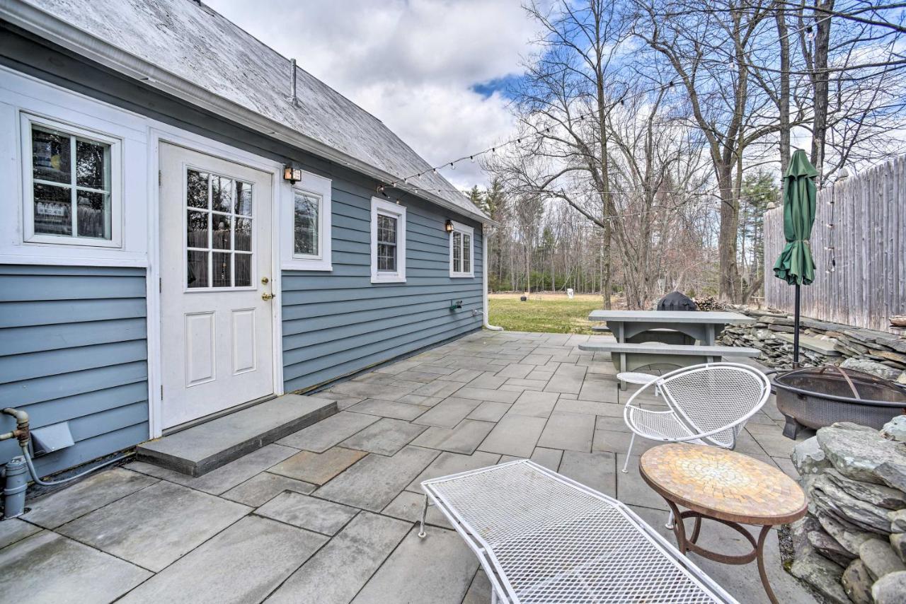 Charming Cottage With Yard - 2 Mi To Tinker St! وودستوك المظهر الخارجي الصورة