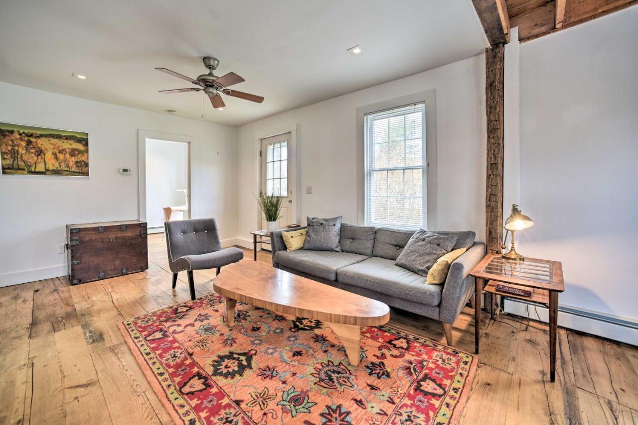 Charming Cottage With Yard - 2 Mi To Tinker St! وودستوك المظهر الخارجي الصورة