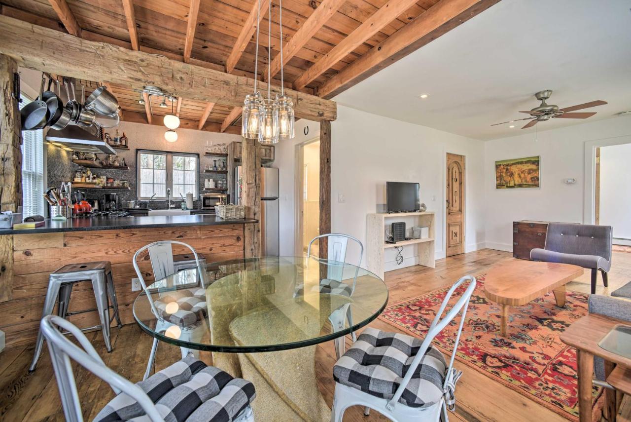 Charming Cottage With Yard - 2 Mi To Tinker St! وودستوك المظهر الخارجي الصورة
