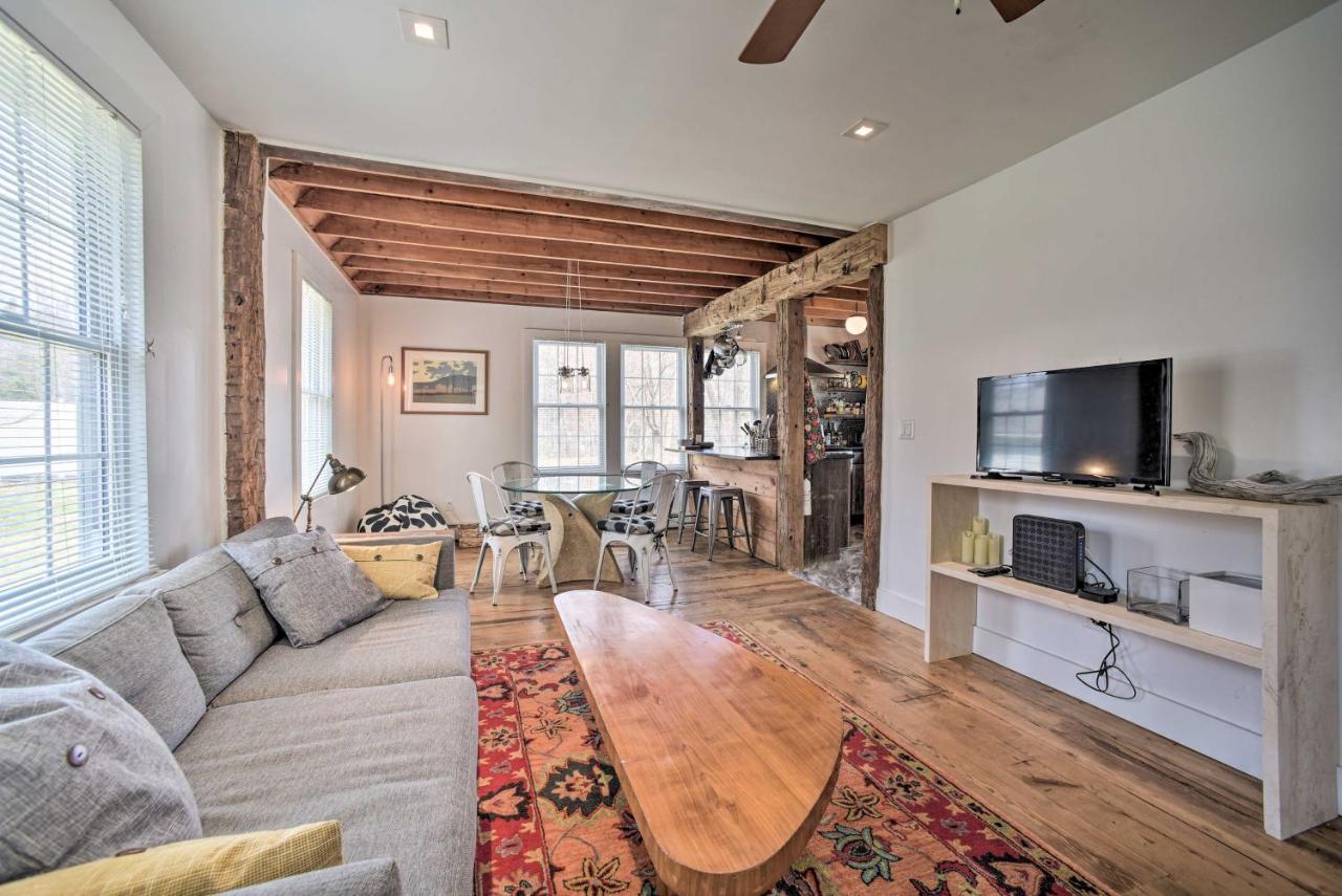 Charming Cottage With Yard - 2 Mi To Tinker St! وودستوك المظهر الخارجي الصورة