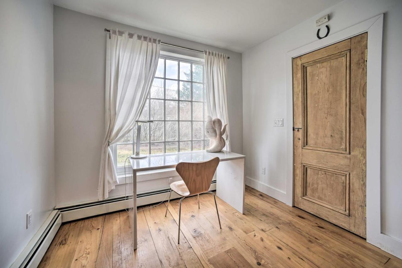 Charming Cottage With Yard - 2 Mi To Tinker St! وودستوك المظهر الخارجي الصورة