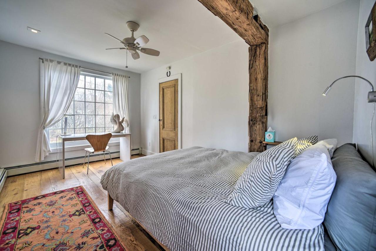 Charming Cottage With Yard - 2 Mi To Tinker St! وودستوك المظهر الخارجي الصورة
