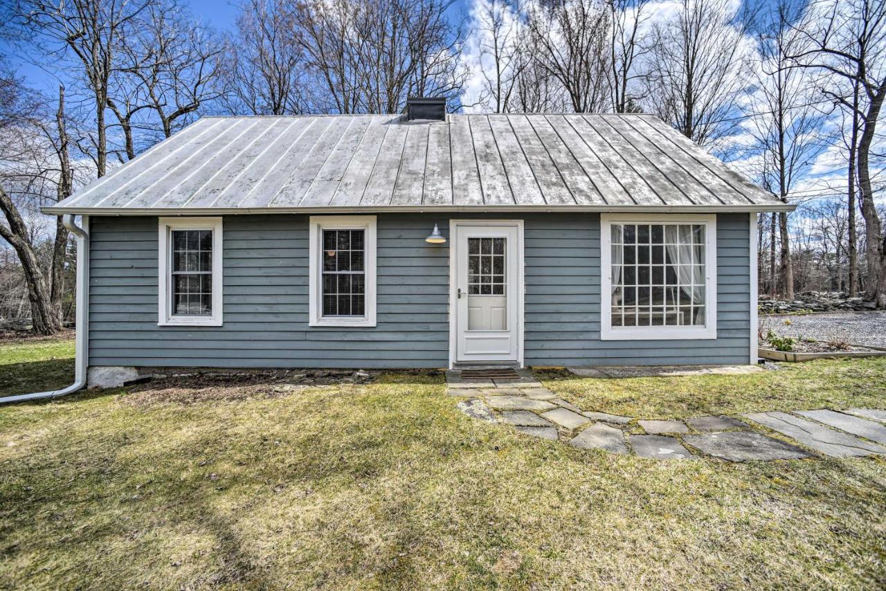Charming Cottage With Yard - 2 Mi To Tinker St! وودستوك المظهر الخارجي الصورة